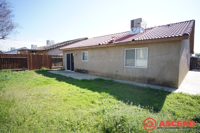 Building Photo - Wonderful Home Off Merle Haggard and N Che...