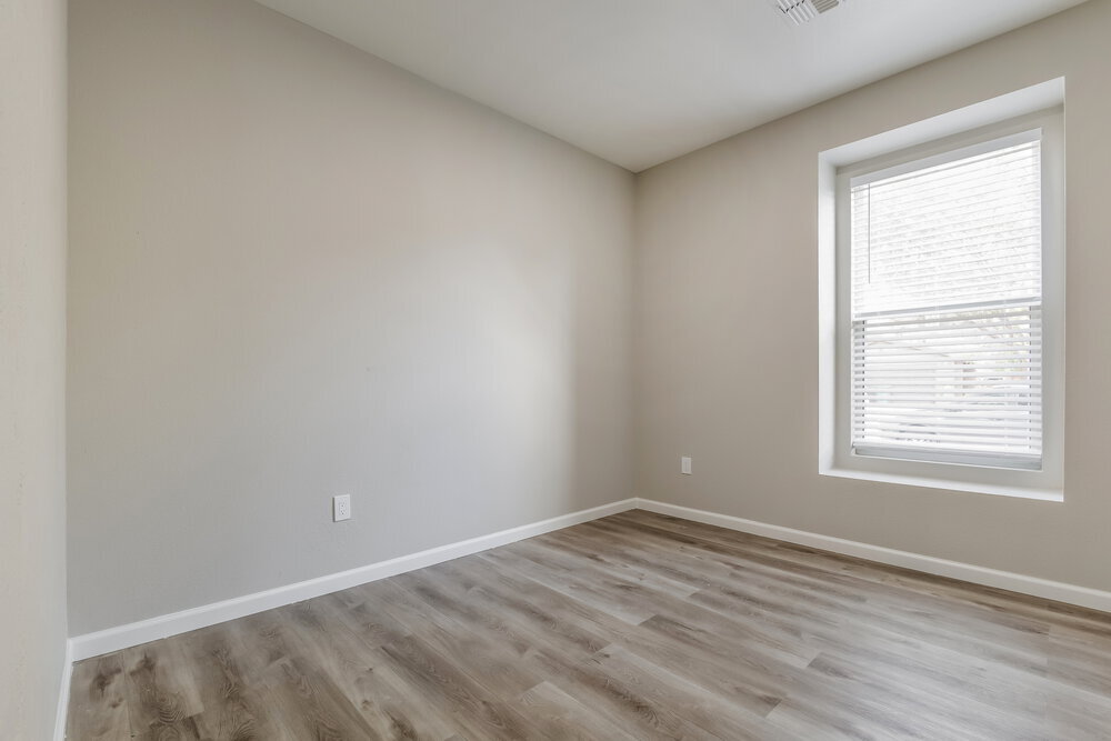 Building Photo - 4961 W Calle Don Alfonso