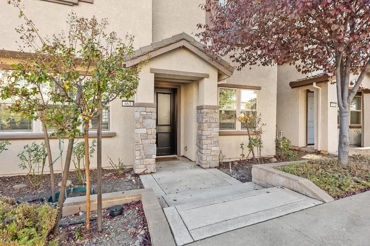 Building Photo - 663 Addison Ln