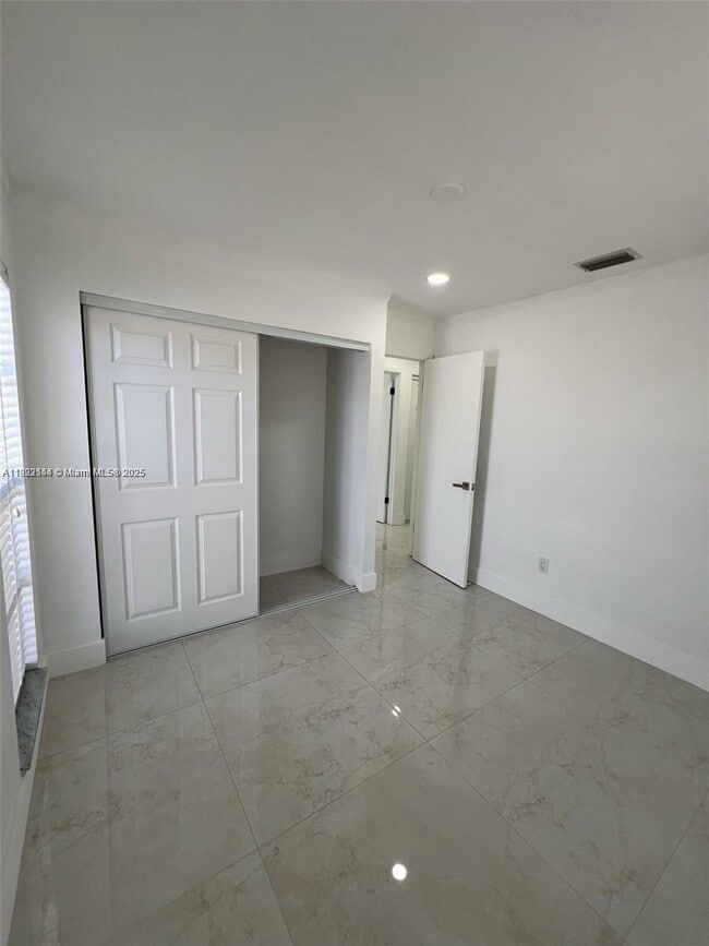 Building Photo - 26045 SW 131st Ct