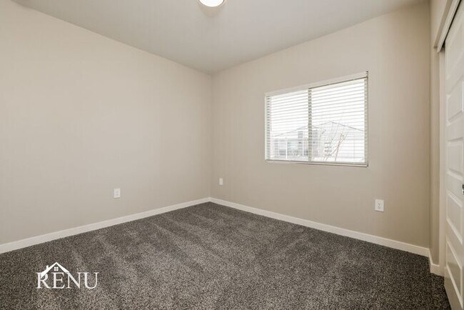 Building Photo - 12717 E Giada Dr