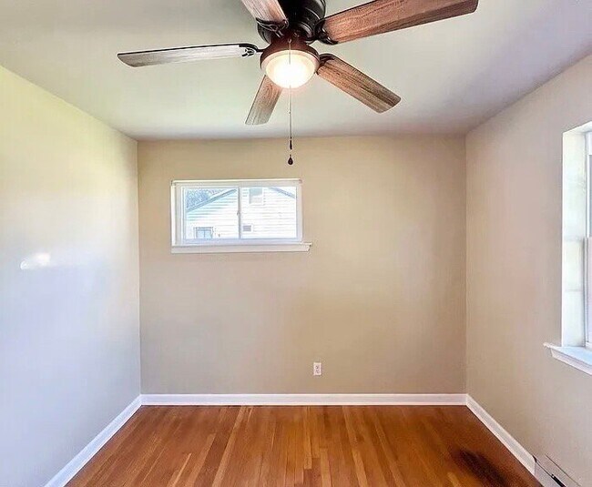 Building Photo - 10814 Bluebell Dr