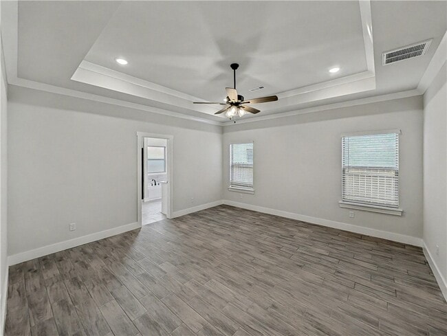 Building Photo - 6807 SW Basswood Ave