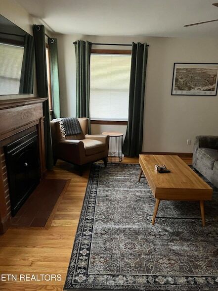 Building Photo - 2404 Tecoma Dr