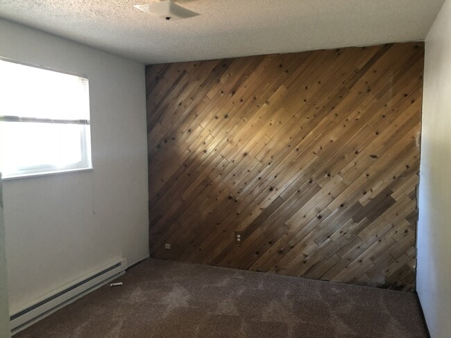 Building Photo - Charming 2-Bedroom Apartment in the Heart ...
