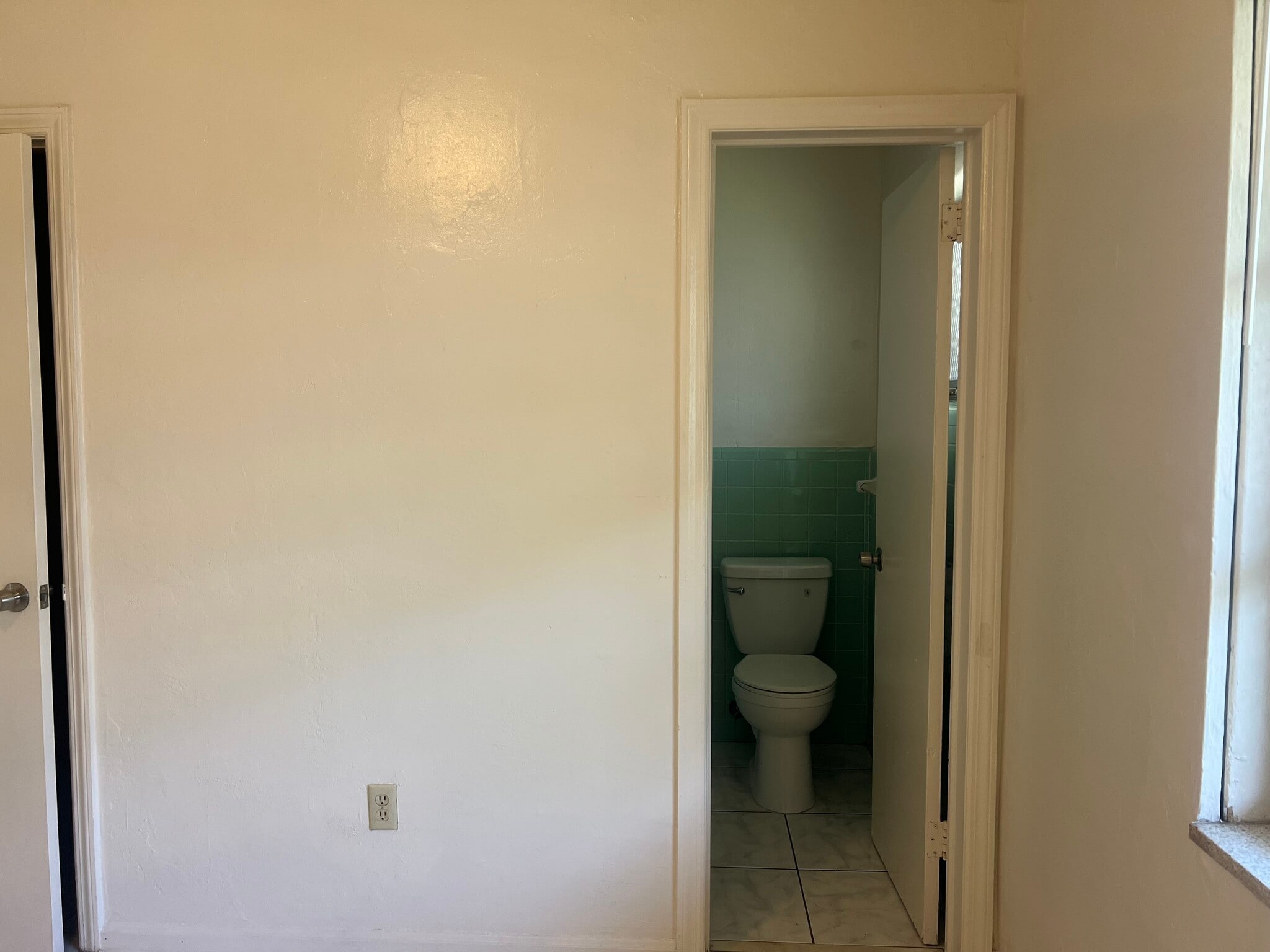 Building Photo - 2359 NE 172nd St