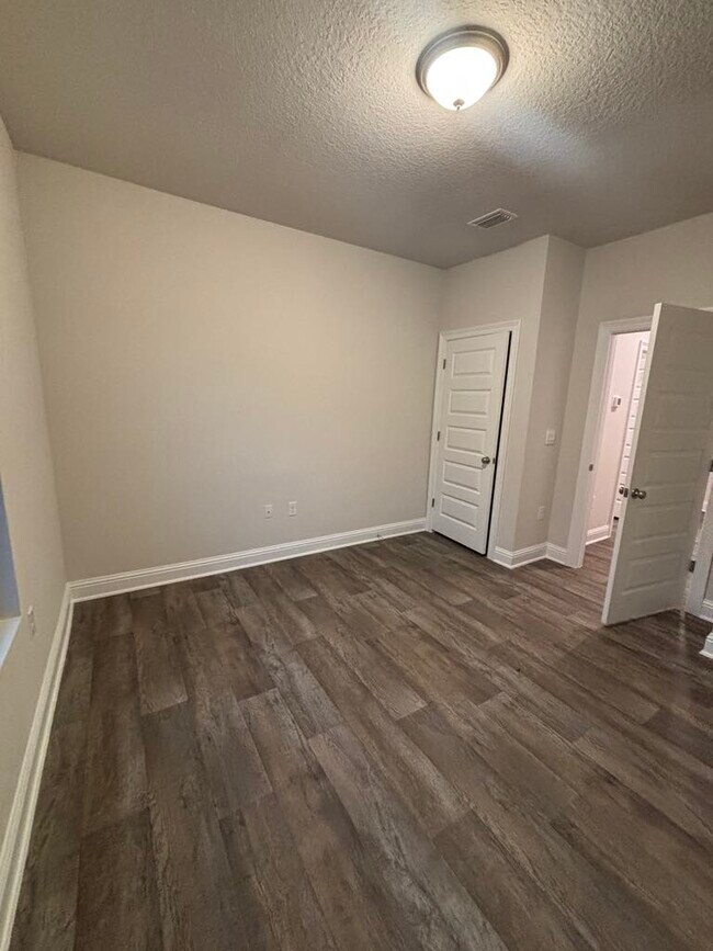Building Photo - 14738 Dayton Cir