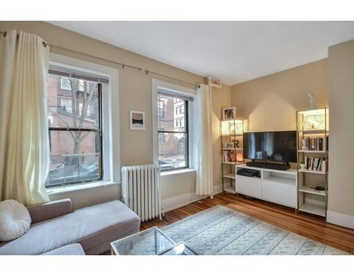 Building Photo - 29 Revere St