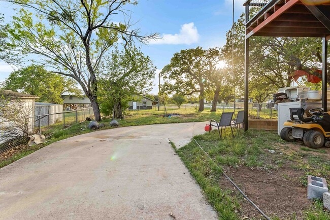 Building Photo - 288 Ballard St