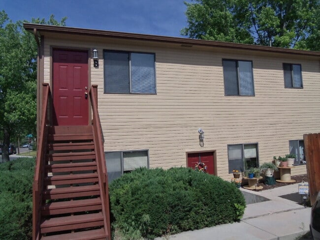Building Photo - Littleton Ranch Style Townhome - 2 Bedroom...