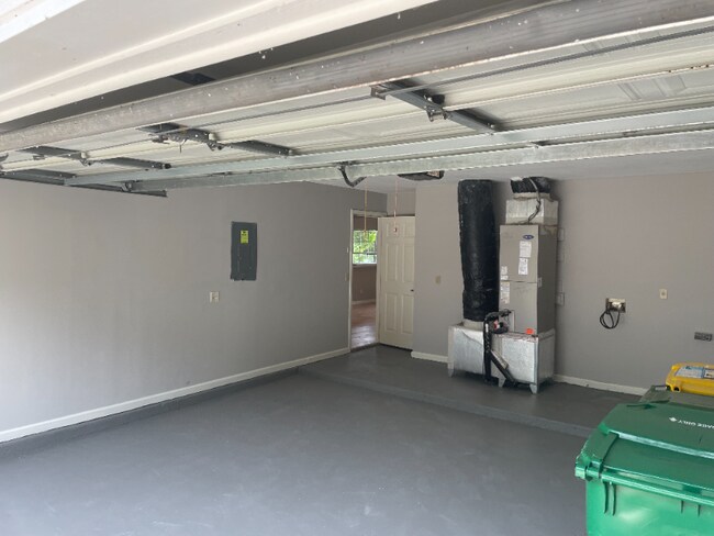 Building Photo - 3706 Sanctuary Way N