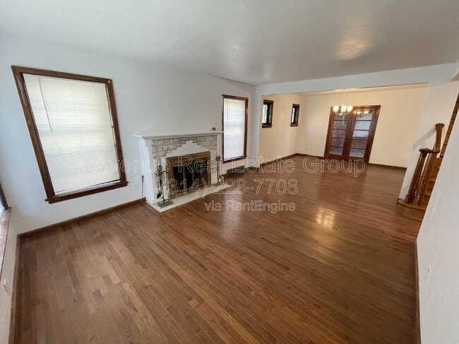 Building Photo - 2944 Moniteau Dr