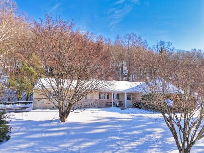 Building Photo - 41 Trout Brook Dr