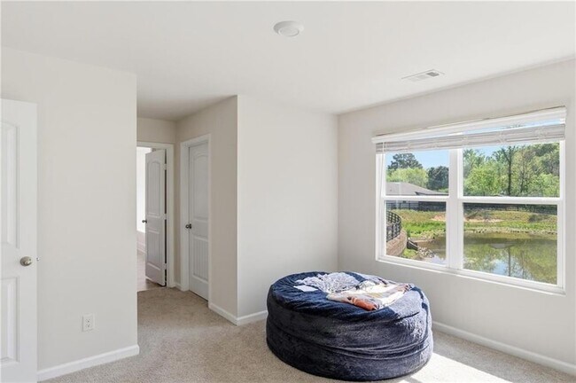 Building Photo - 296 Maple Brook Dr