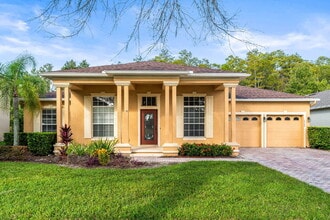 Building Photo - Spacious 4-Bedroom Pool Home with 3 Full B...