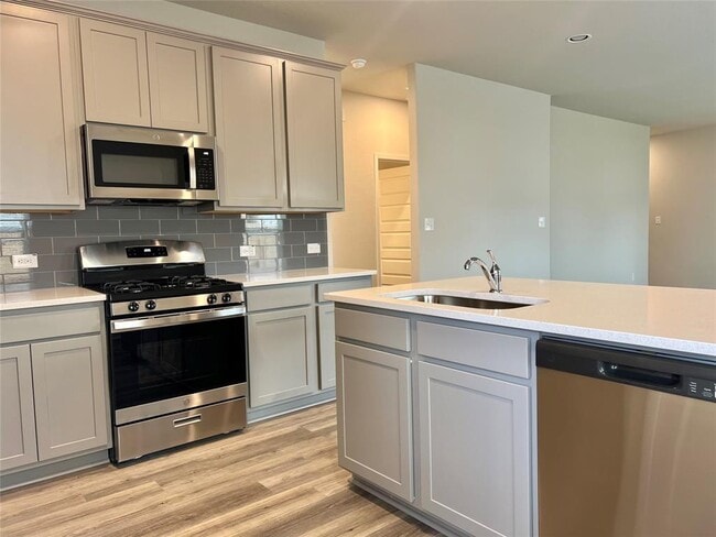 Building Photo - 13 Bent Trl Ln