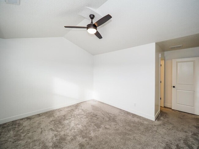 Building Photo - 3659 W 1650 N