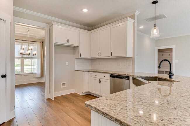 Building Photo - 419 Barrow Ln