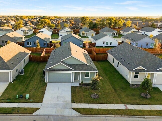 Building Photo - 1621 Baugh St