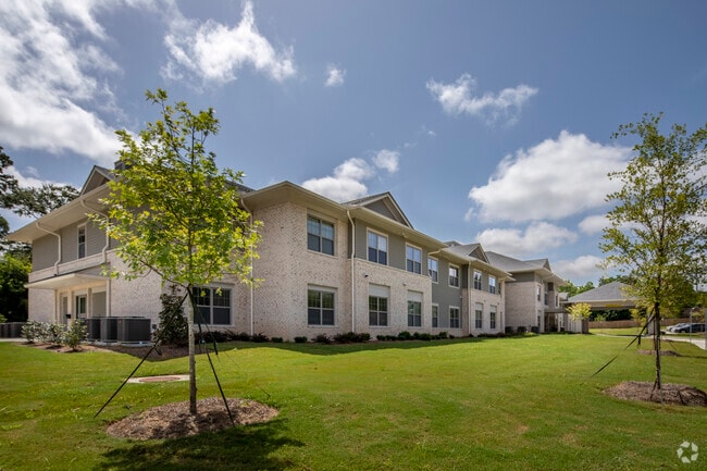Building Photo - Country Club Estates - Senior Living Center