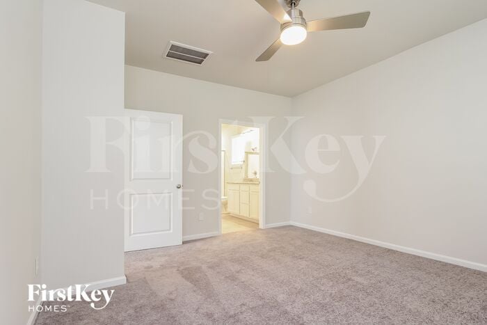 Building Photo - 477 Yoshino Cherry Dr