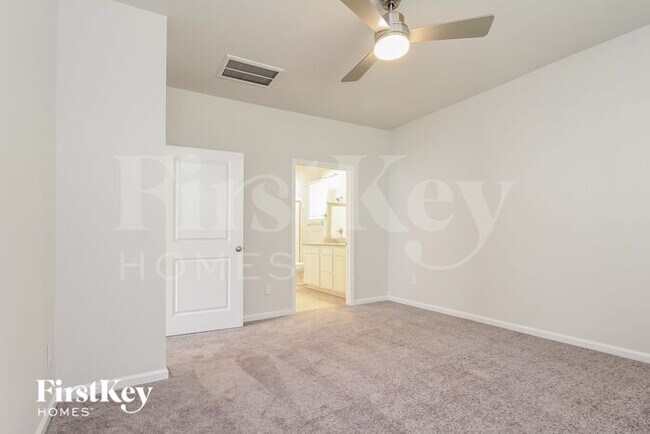 Building Photo - 477 Yoshino Cherry Dr