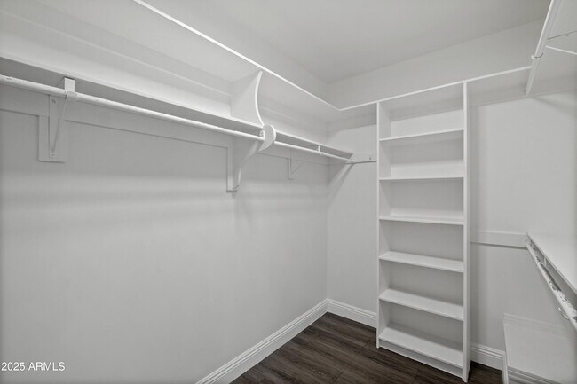 Building Photo - 7322 E Sierra Vista Dr