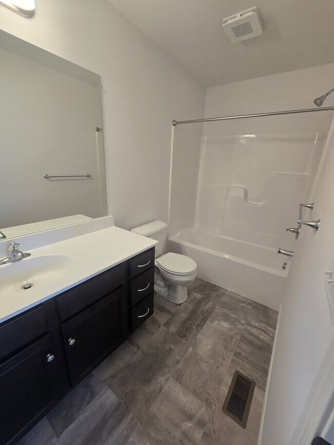 Building Photo - New build 3 bed, 2.5 bath in Carlisle