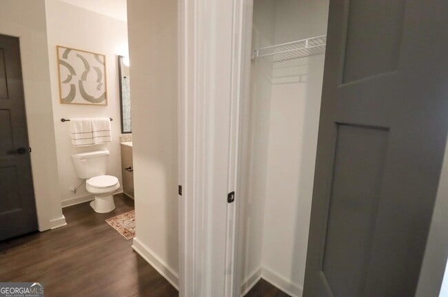 Building Photo - 305 Collins Industrial Way