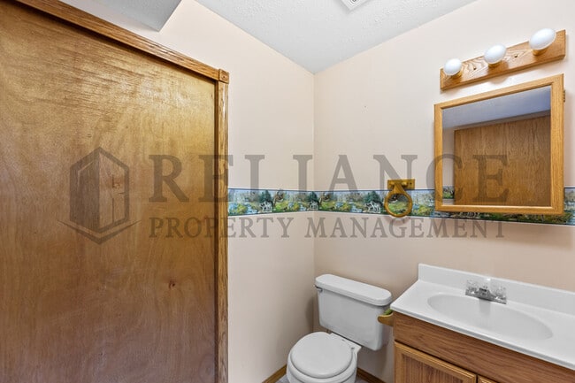 Building Photo - 8502 W Westlawn Cir
