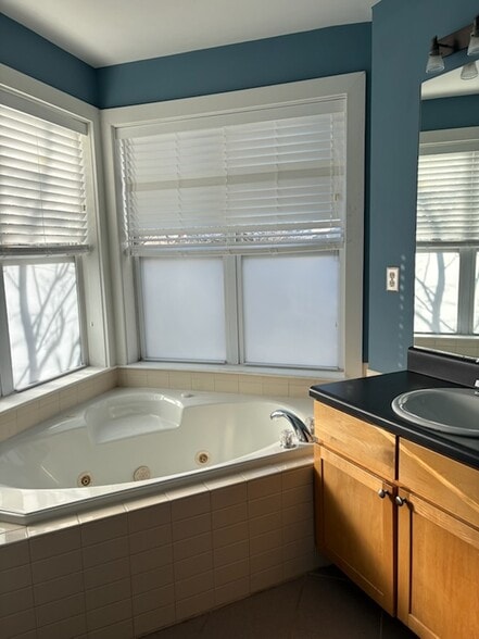 Building Photo - 502 Pryor St SW