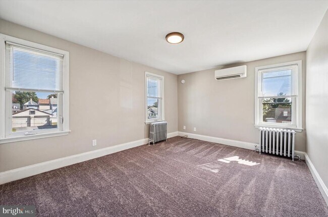 Building Photo - 305 Printz Ave