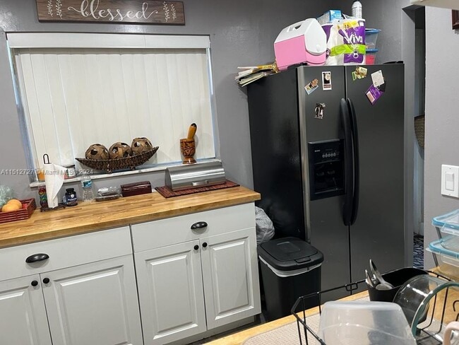 Building Photo - 8000 Lagos de Campo Blvd