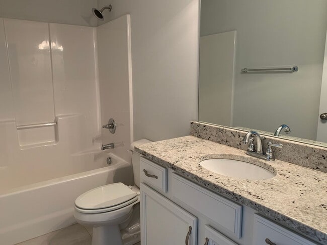 Building Photo - End Unit Townhome in Campbell County