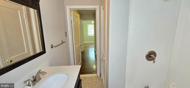 Building Photo - 1817 Darrich Dr