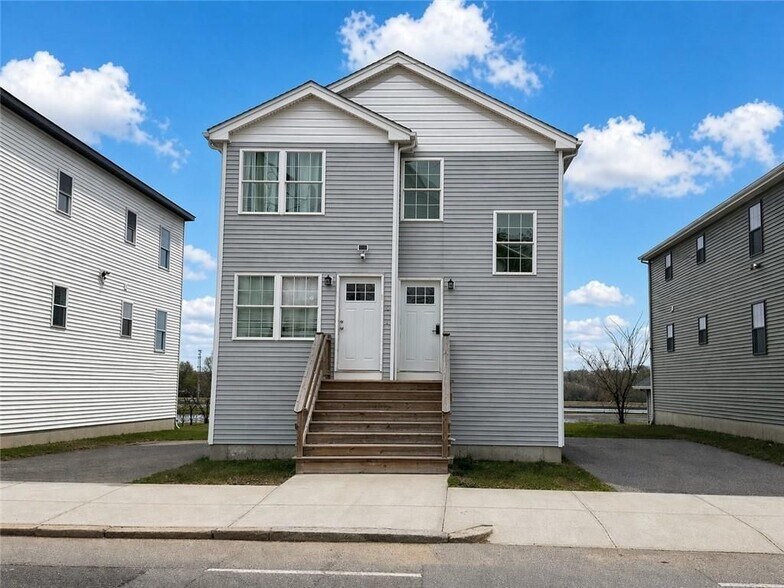 Building Photo - 35 Douglas Ave