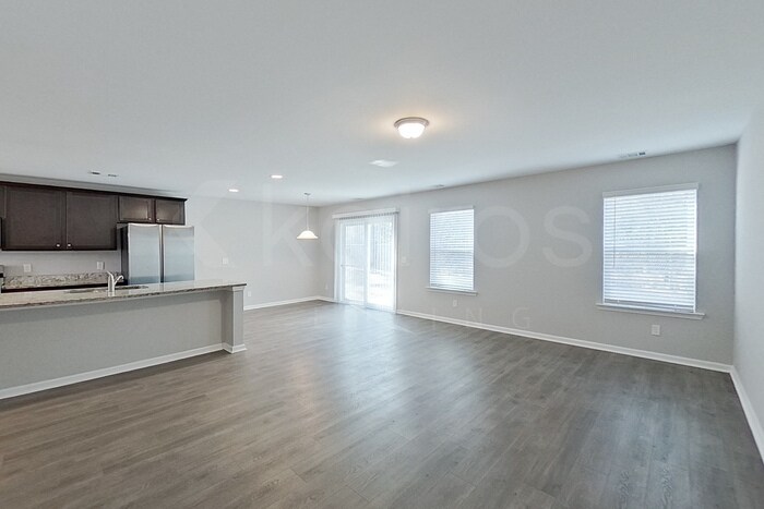 Building Photo - 112 Bluff Rd