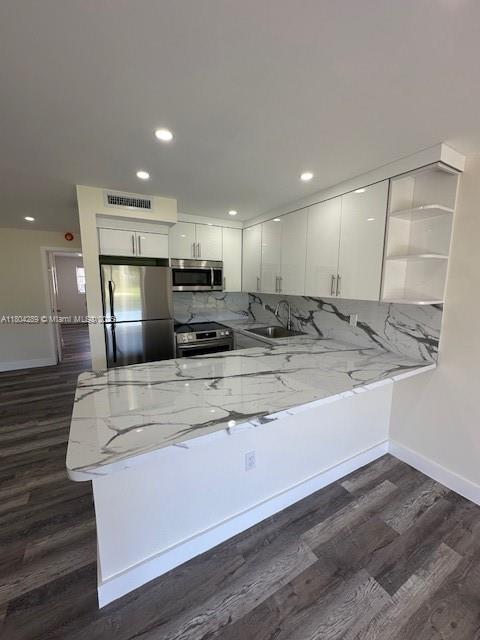 Building Photo - 7420 SW 82nd St