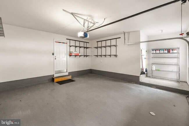 Building Photo - 5068 Minda Ct