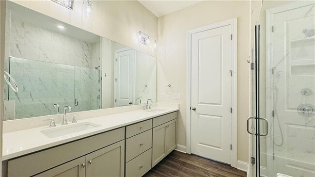 Building Photo - 201 Prairie Ln