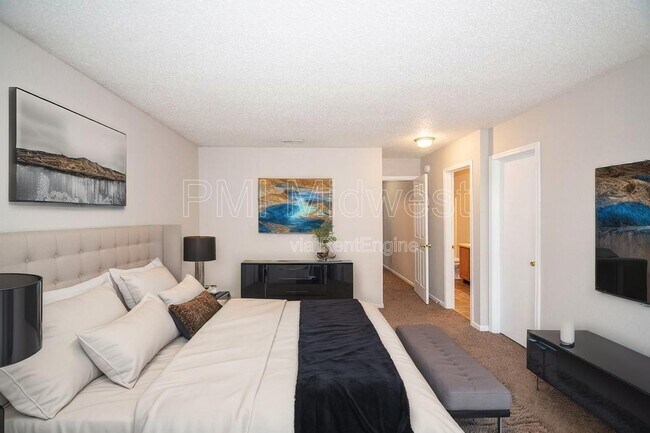 Building Photo - 2383 Layton Ln