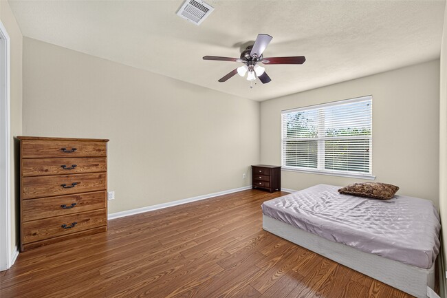 Building Photo - 9106 Fuqua Breeze Dr