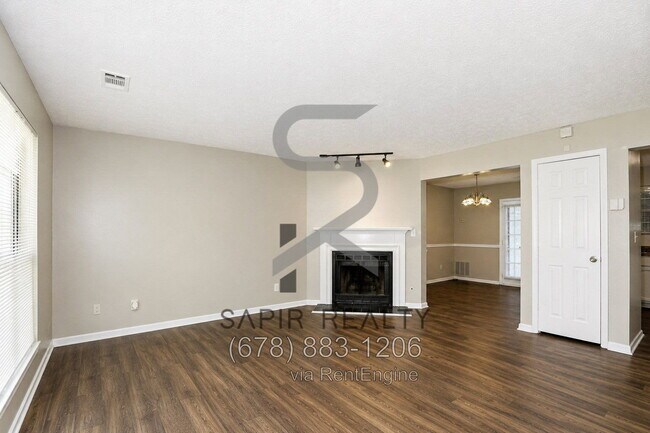 Building Photo - 5571 Wells Cir