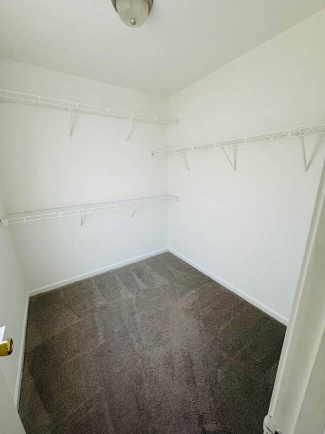 Building Photo - 5420 Henderson Oaks Dr