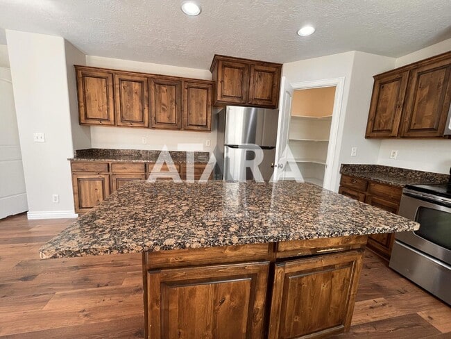 Building Photo - 7845 Ruby Valley Dr