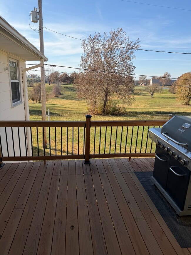 Building Photo - 1605 S 8th St