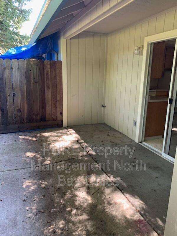 Building Photo - 2155 Meadowbrook Ct