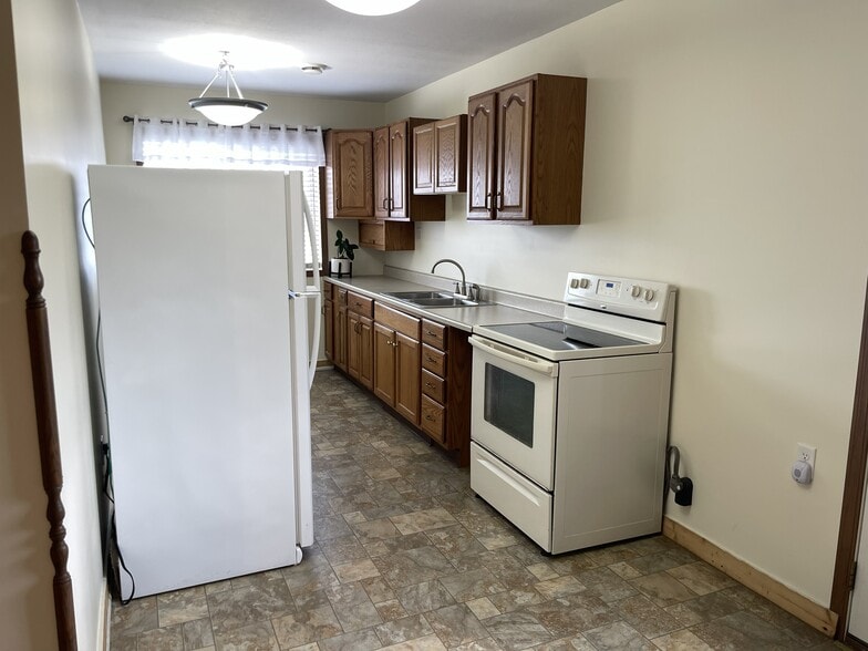 Building Photo - 1048 Caldwell Ave