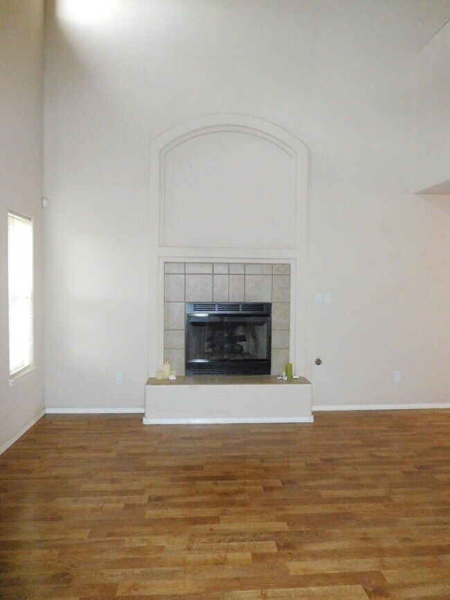 Building Photo - 7519 Treviso Ct NE