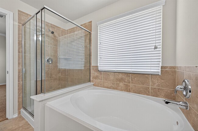 Building Photo - 6438 Haywards Crossing S Cir
